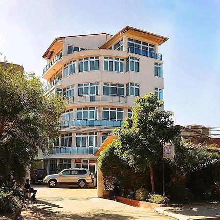 Dimitri Hotel Addis Abeba Buitenkant foto